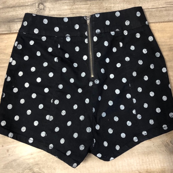 Kimchi blue Rosie pinup shorts - Picture 2 of 3